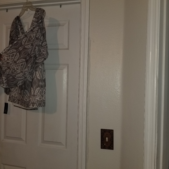 Beautiful INC shirt  wear for any occasion. - Picture 3 of 3